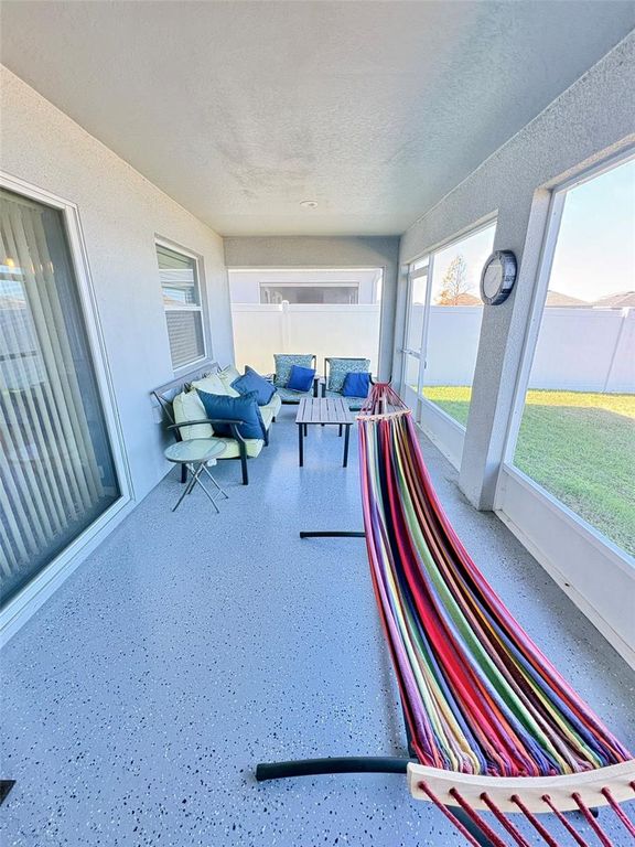 Image 21 of property listing at 5311 WHITE EGRET LANE, Lakeland, FL 33811