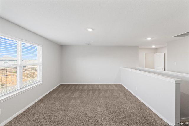 9303 Aniston Blf, Converse, TX 78109