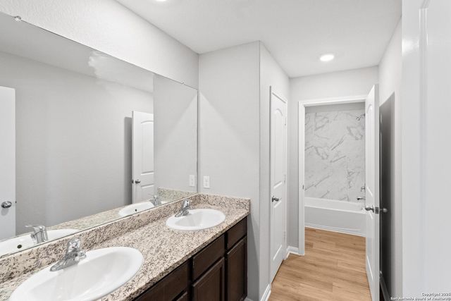 9303 Aniston Blf, Converse, TX 78109