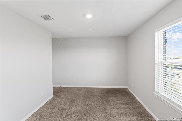 9303 Aniston Blf, Converse, TX 78109