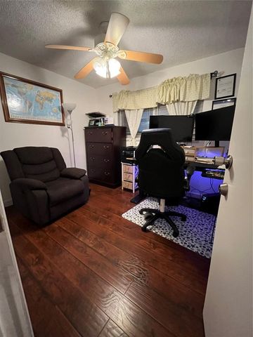 16 Spinning Wheel Lane, Tamarac, FL 33319