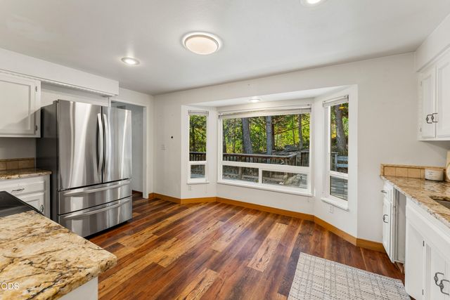 2600 Coed Place, Grants Pass, OR 97527