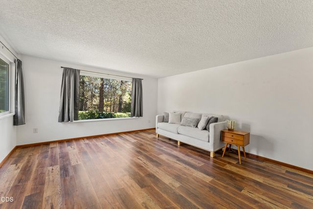 2600 Coed Place, Grants Pass, OR 97527