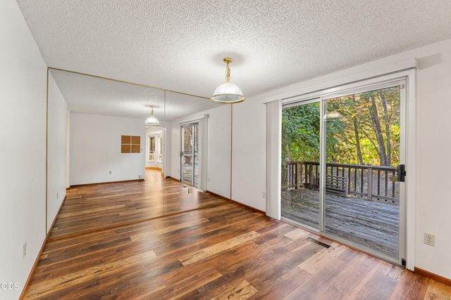 2600 Coed Place, Grants Pass, OR 97527