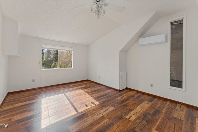 2600 Coed Place, Grants Pass, OR 97527