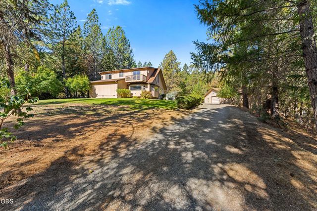 2600 Coed Place, Grants Pass, OR 97527