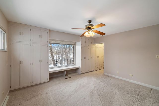 203 Oakridge Court, Valparaiso, IN 46385