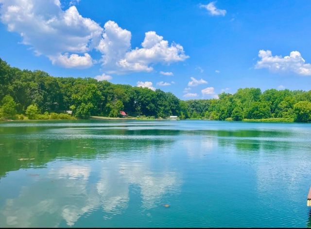 203 Oakridge Court, Valparaiso, IN 46385