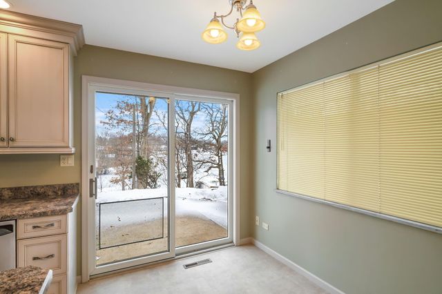 203 Oakridge Court, Valparaiso, IN 46385