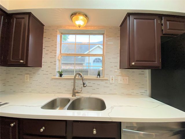 6918 Springcrest Court, Sugar Land, TX 77479