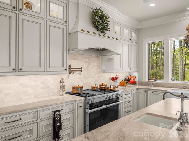 41 Bear Flower Trail, Arden, NC 28704