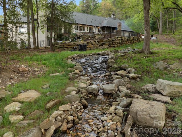 41 Bear Flower Trail, Arden, NC 28704