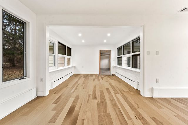 2018 N West Street, Wheaton, IL 60187