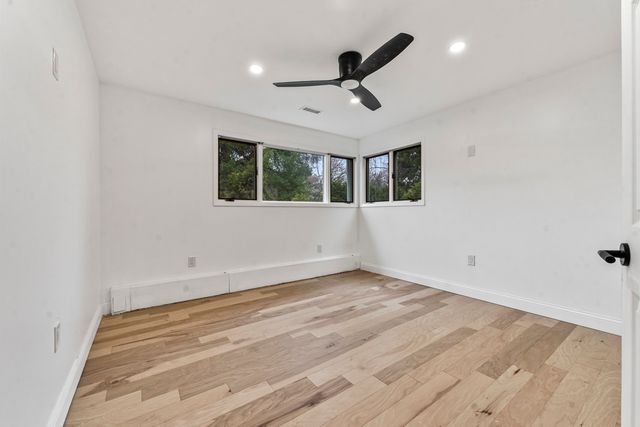 2018 N West Street, Wheaton, IL 60187