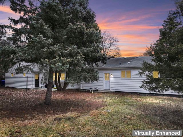 2018 N West Street, Wheaton, IL 60187