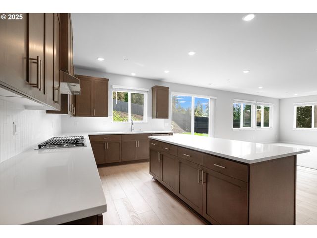 3608 Ne 170th St, Vancouver, WA 98686