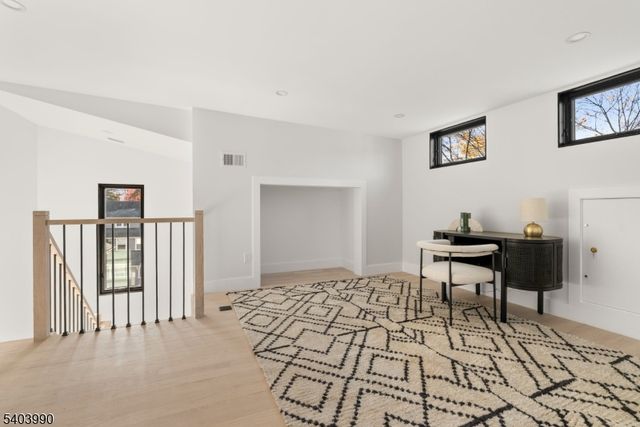 112 Valley Rd B, Montclair Twp., NJ 07042