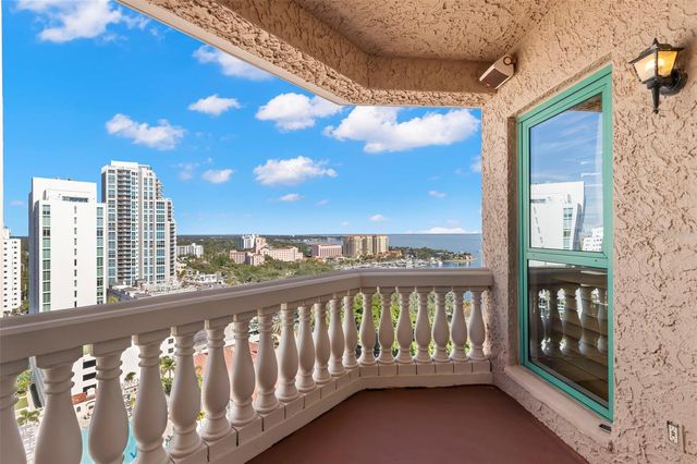 288 BEACH DRIVE NE PH-2A, St Petersburg, FL 33701