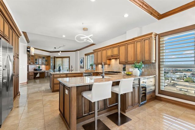 288 BEACH DRIVE NE PH-2A, St Petersburg, FL 33701