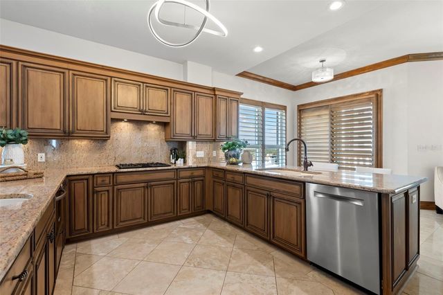 288 BEACH DRIVE NE PH-2A, St Petersburg, FL 33701