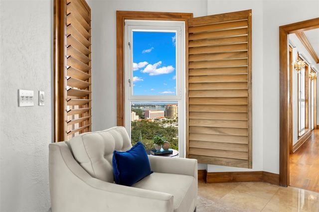 288 BEACH DRIVE NE PH-2A, St Petersburg, FL 33701