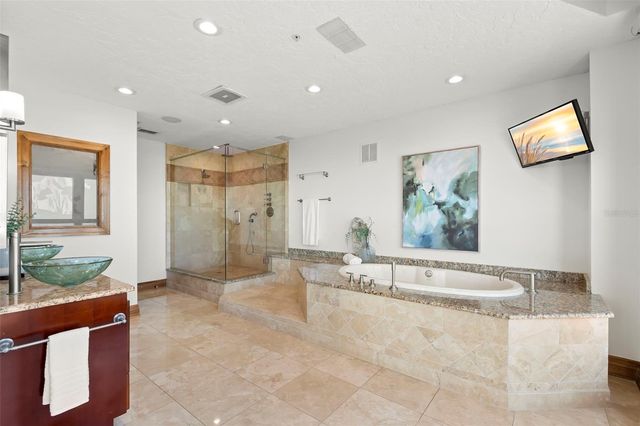 288 BEACH DRIVE NE PH-2A, St Petersburg, FL 33701