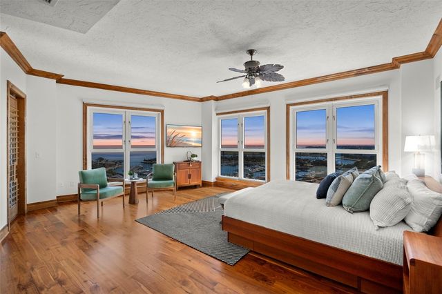 288 BEACH DRIVE NE PH-2A, St Petersburg, FL 33701