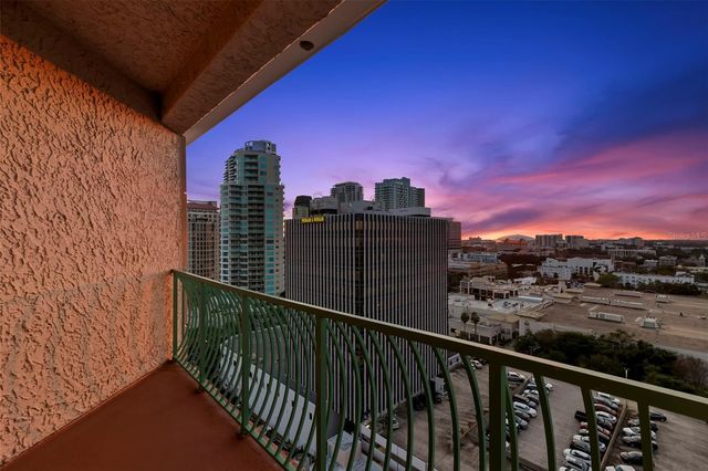 288 BEACH DRIVE NE PH-2A, St Petersburg, FL 33701