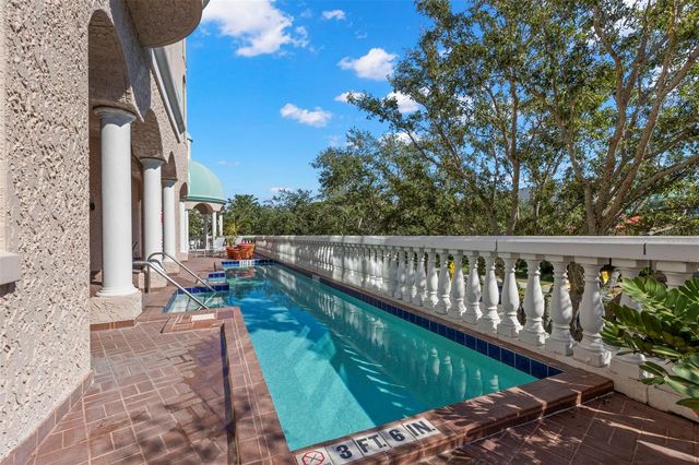 288 BEACH DRIVE NE PH-2A, St Petersburg, FL 33701