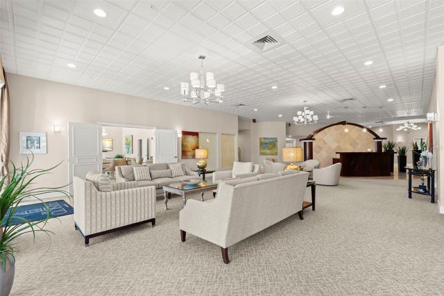 288 BEACH DRIVE NE PH-2A, St Petersburg, FL 33701