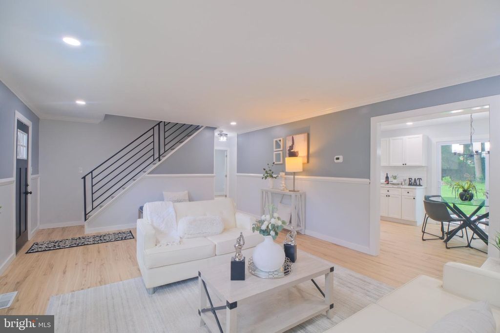 6 MINSTREL LN, WILLINGBORO, NJ 08046 — photo 3