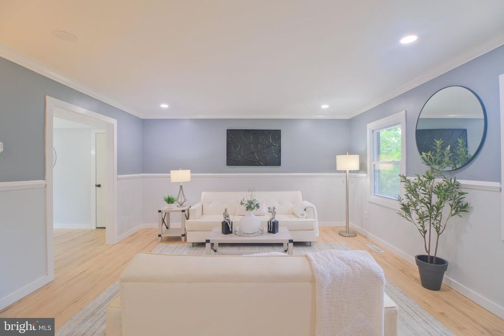 6 MINSTREL LN, WILLINGBORO, NJ 08046 — photo 4