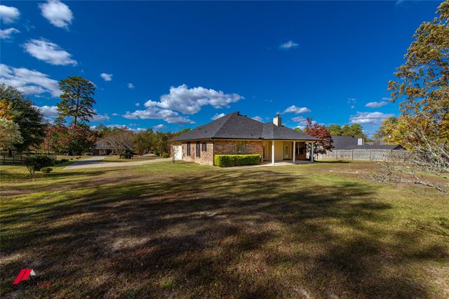 8064 Chickamauga Trail, Shreveport, LA 71107