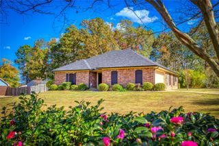 8064 Chickamauga Trail, Shreveport, LA 71107