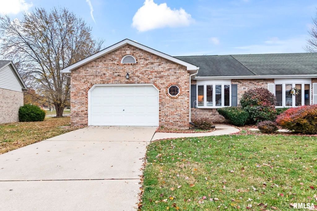 1811 Buhr Mill Court, Springfield, IL 62704