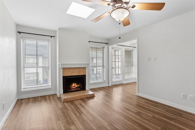 18800 Egret Bay Boulevard 119, Webster, TX 77058