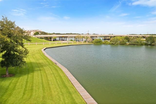 18800 Egret Bay Boulevard 119, Webster, TX 77058