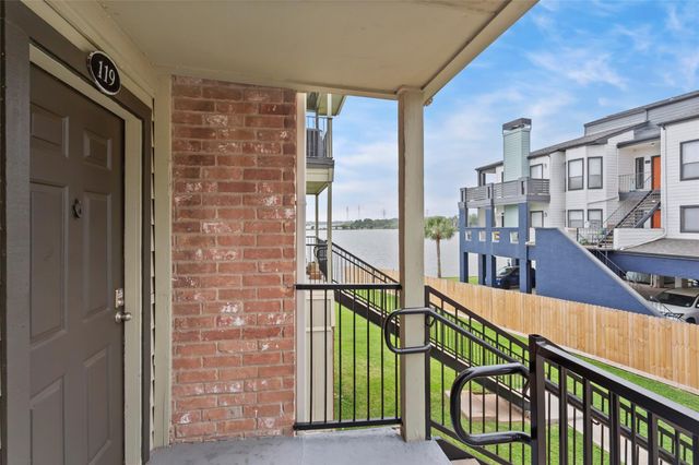 18800 Egret Bay Boulevard 119, Webster, TX 77058