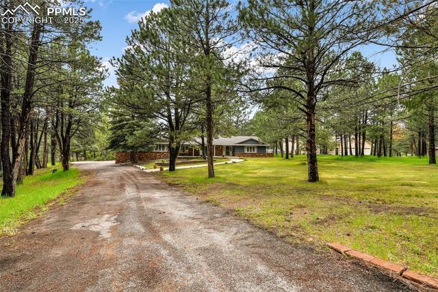 19070 White Fawn Drive, Monument, CO 80132