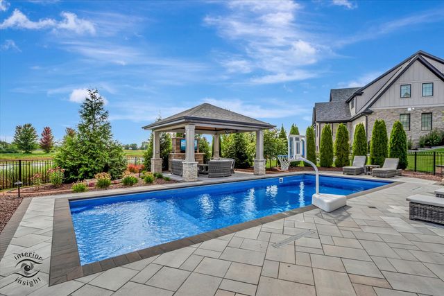 11483 Zermatt Drive, Frankfort, IL 60423