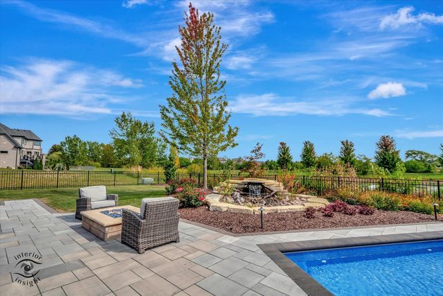 11483 Zermatt Drive, Frankfort, IL 60423