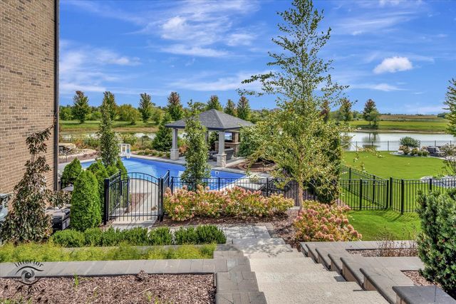 11483 Zermatt Drive, Frankfort, IL 60423