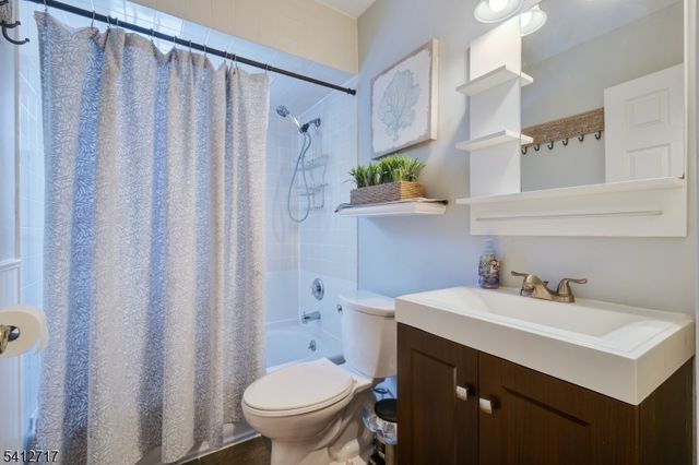 793 Garden St, Rahway City, NJ 07065