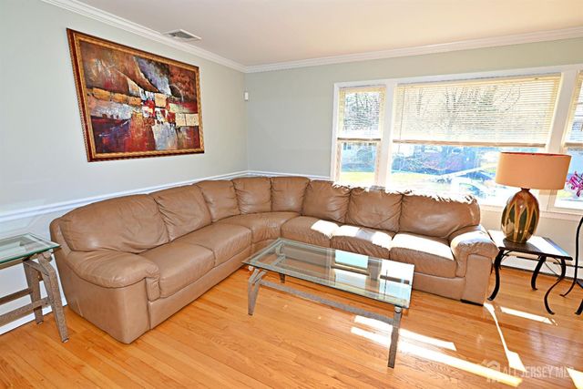 7 Robin Road, Fanwood, NJ 07023