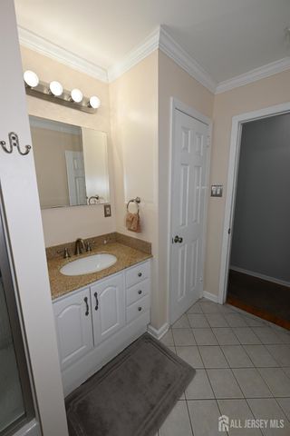 7 Robin Road, Fanwood, NJ 07023