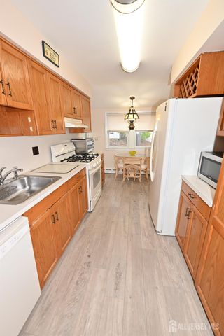 7 Robin Road, Fanwood, NJ 07023