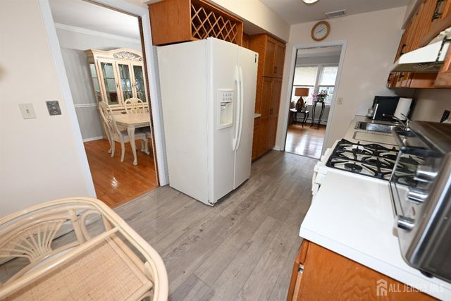 7 Robin Road, Fanwood, NJ 07023