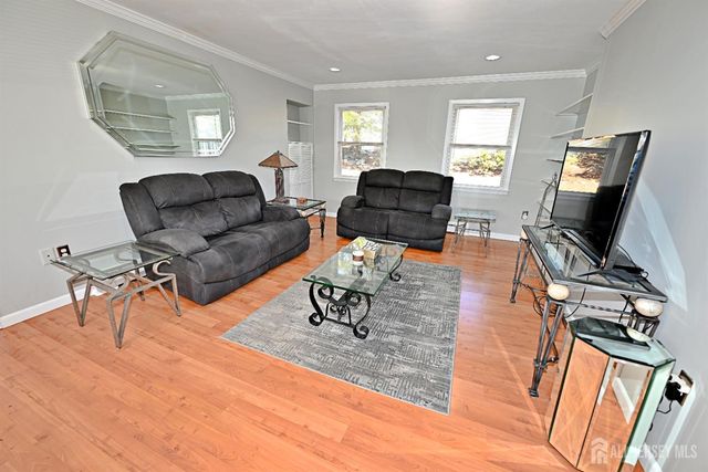 7 Robin Road, Fanwood, NJ 07023