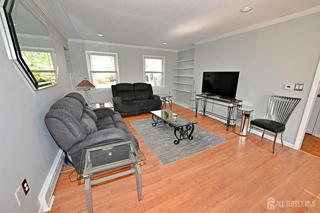 7 Robin Road, Fanwood, NJ 07023