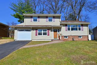 7 Robin Road, Fanwood, NJ 07023